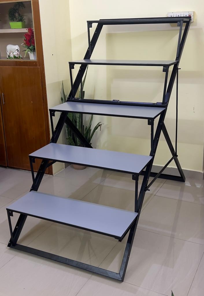 Regular  (Steel) <br> 5 Steps <br>  Length - 3 Feet  <br>Step Width - 12 Inch